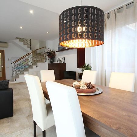 Beach House Castelldefels Esterno foto
