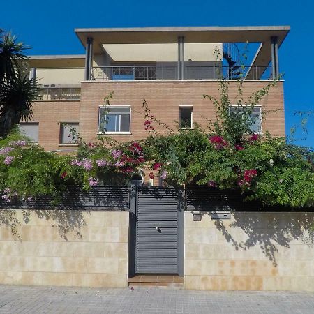 Beach House Castelldefels Esterno foto
