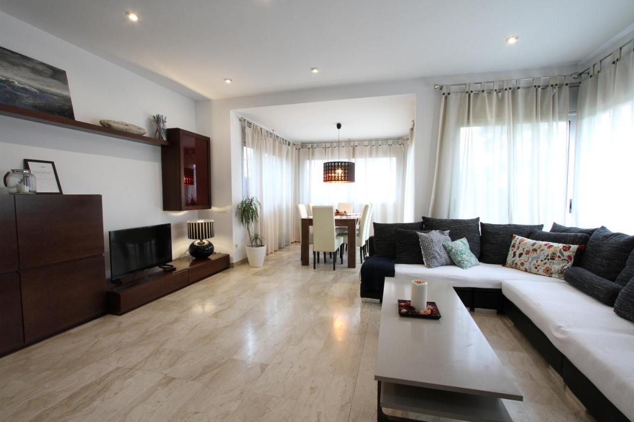Beach House Castelldefels Esterno foto