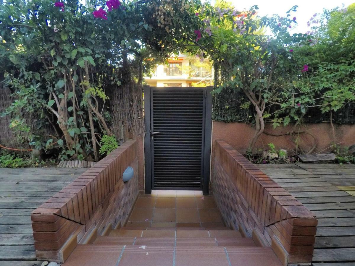 Beach House Castelldefels Esterno foto