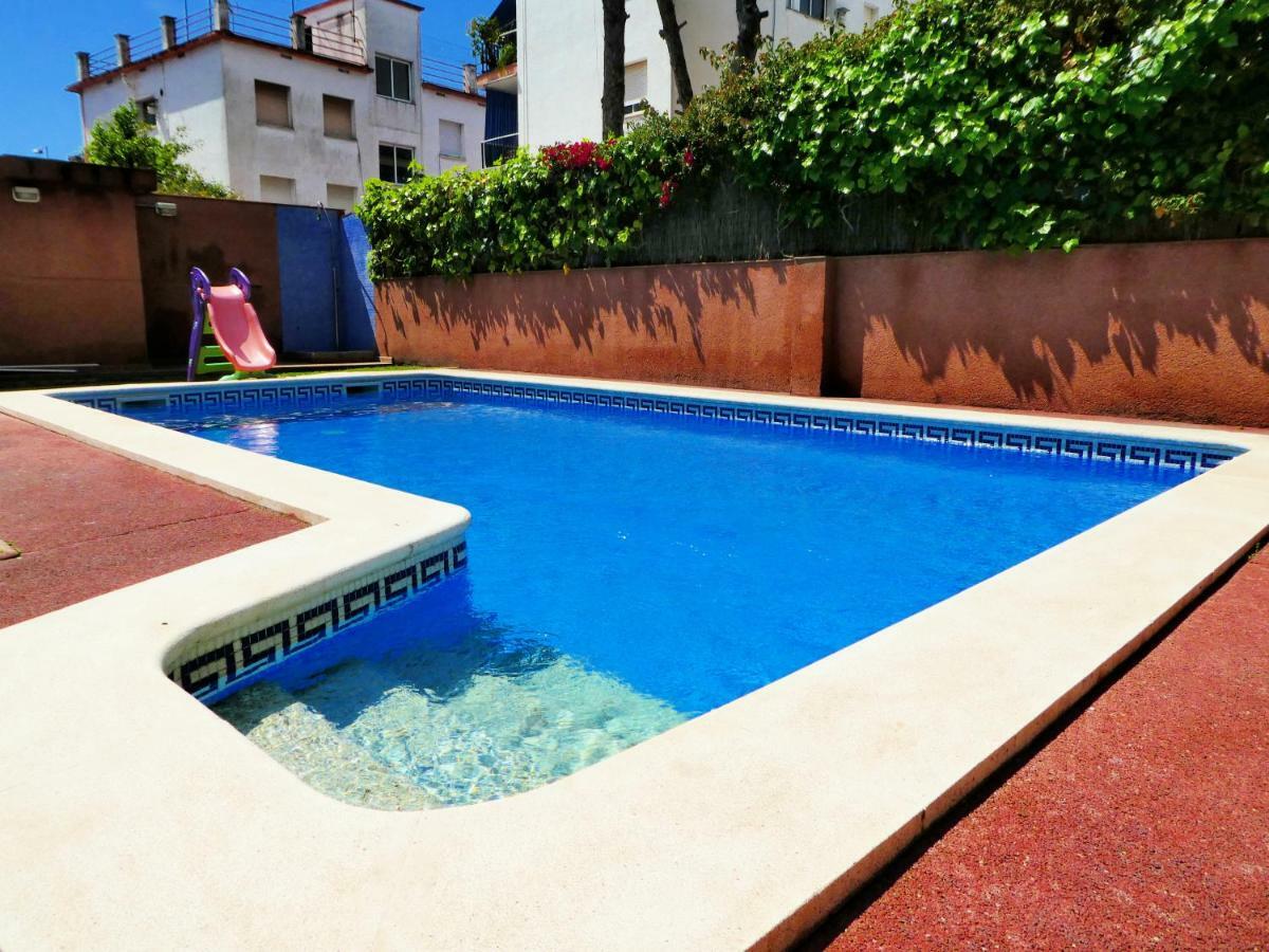 Beach House Castelldefels Esterno foto
